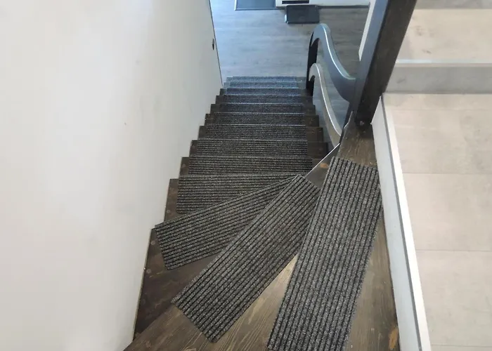 別荘 Modern Homes For 8 People With The Pool コウチェボ